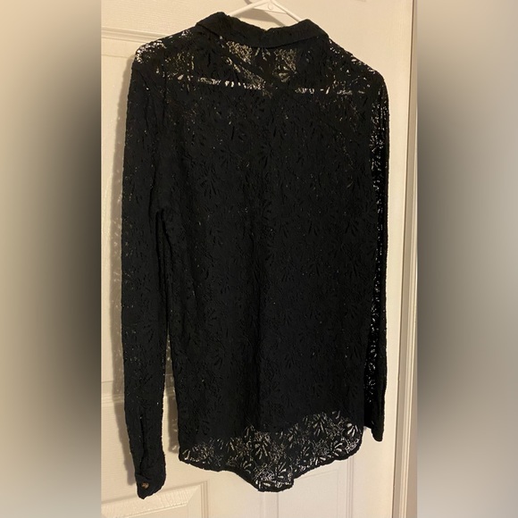 Volcom Women’s Corpo Class Button Down - Picture 4 of 7